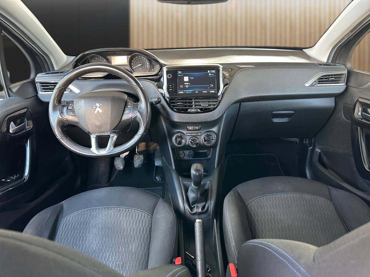 peugeot-208-2018-gasolina-1199cc
