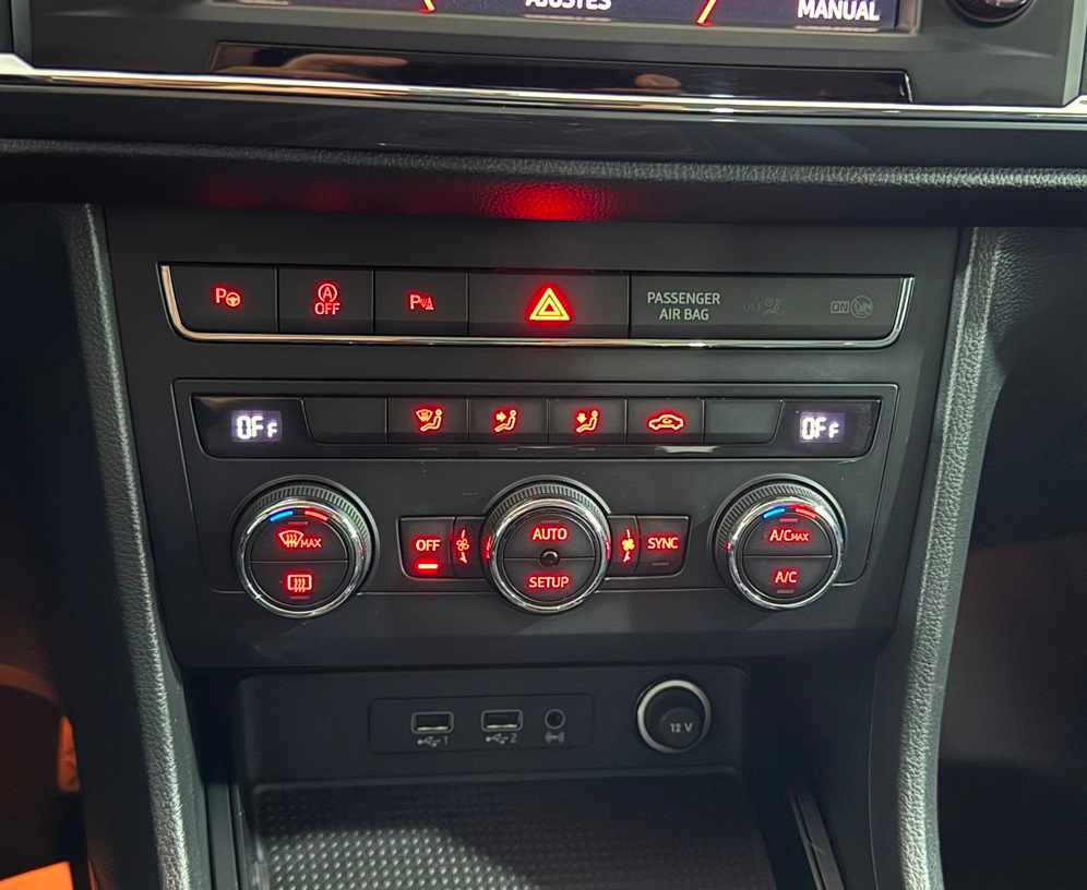 seat-ateca-1-6-tdi-ecomotive-2019-diesel-1598cc