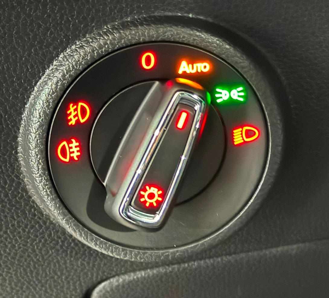 seat-ateca-1-6-tdi-ecomotive-2019-diesel-1598cc