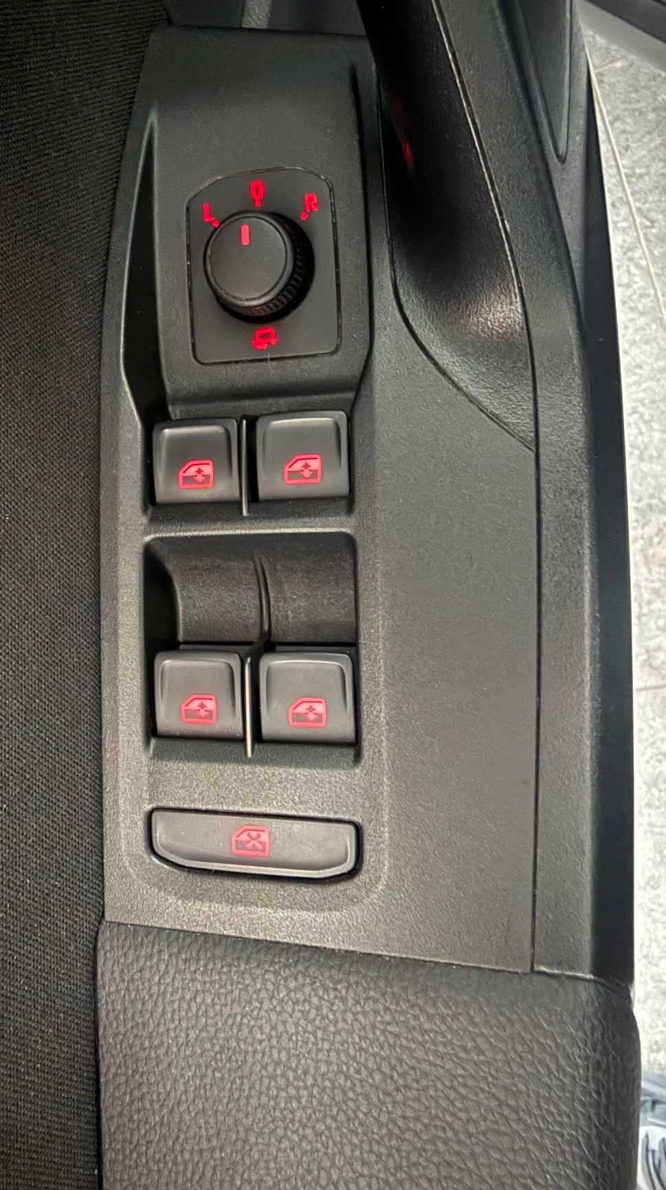 seat-arona-1-0-tsi-2024-gasolina-999cc