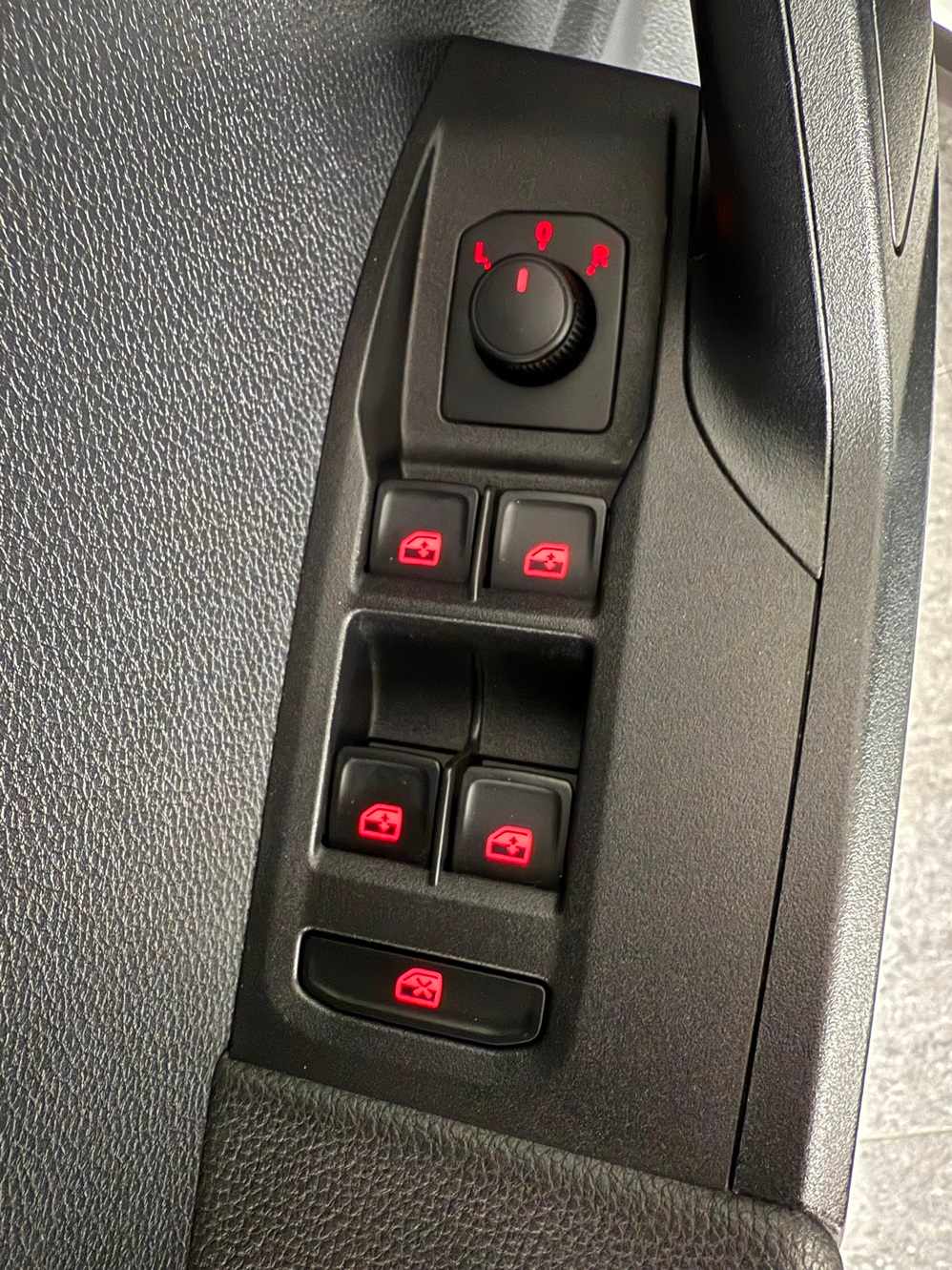 seat-arona-1-0-tsi-2018-gasolina-999cc