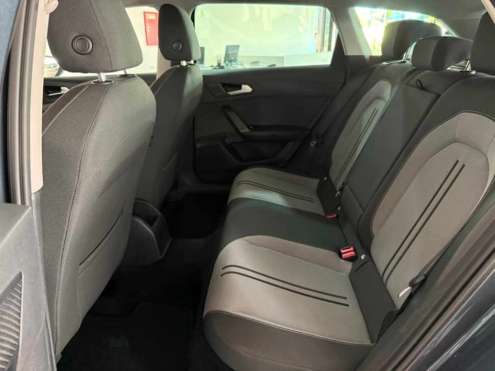 seat-leon-2022-gasolina-999cc