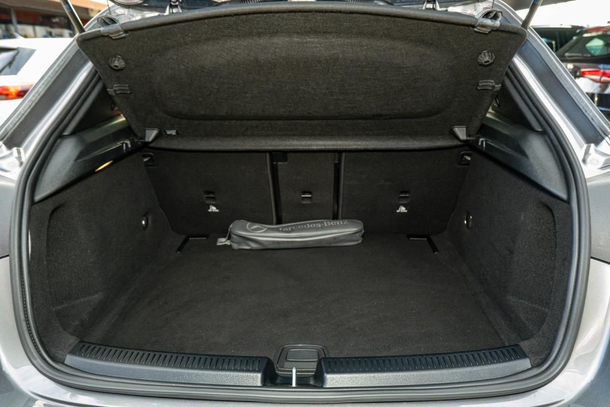mercedes-benz-classe-a-2024-gasolina-1991cc