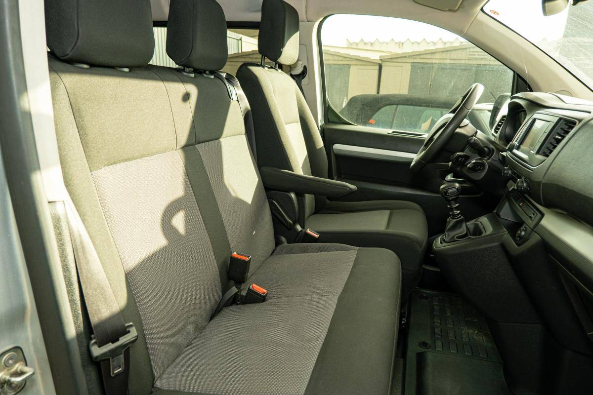 peugeot-traveller-2019-diesel-1499cc