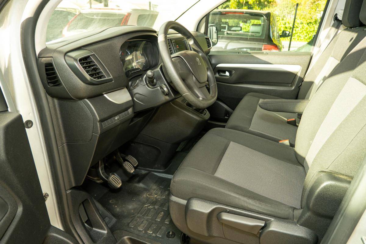 peugeot-traveller-2019-diesel-1499cc
