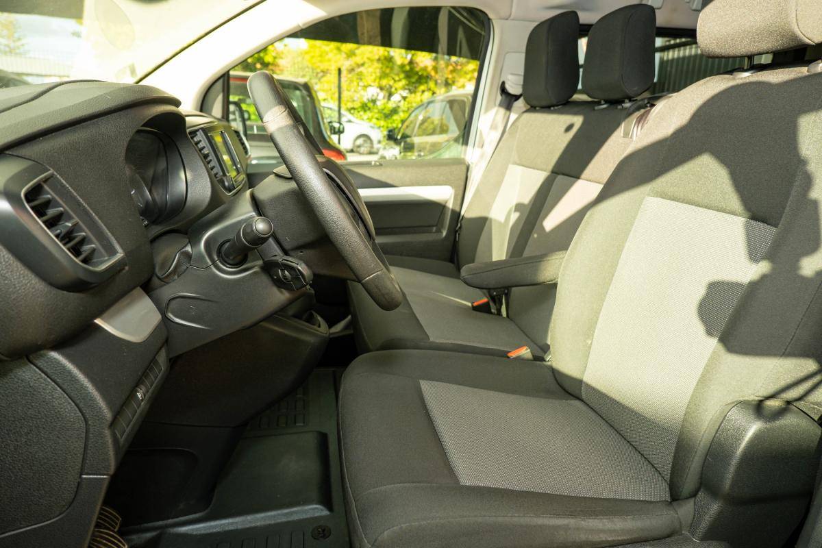 peugeot-traveller-2019-diesel-1499cc