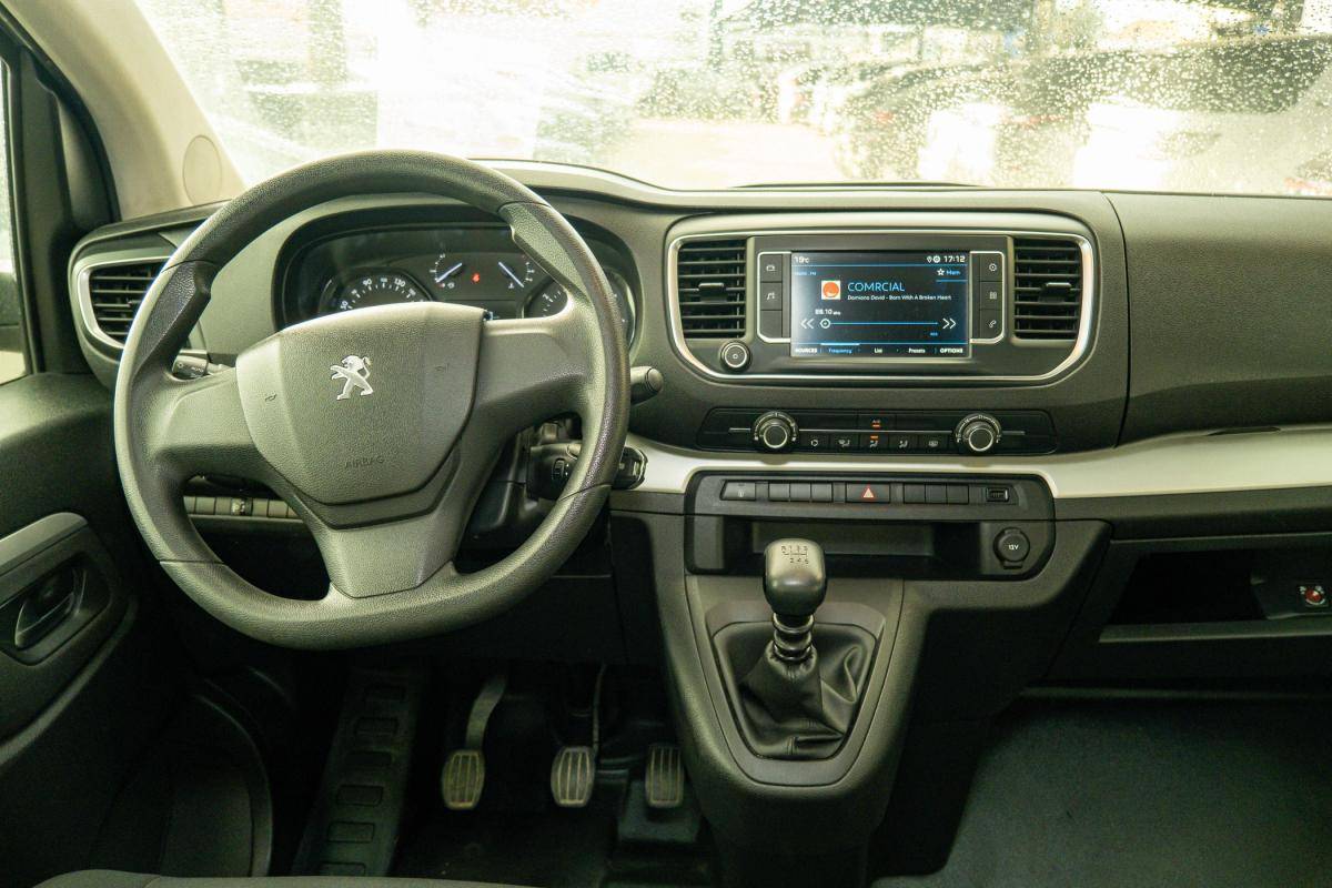 peugeot-traveller-2019-diesel-1499cc