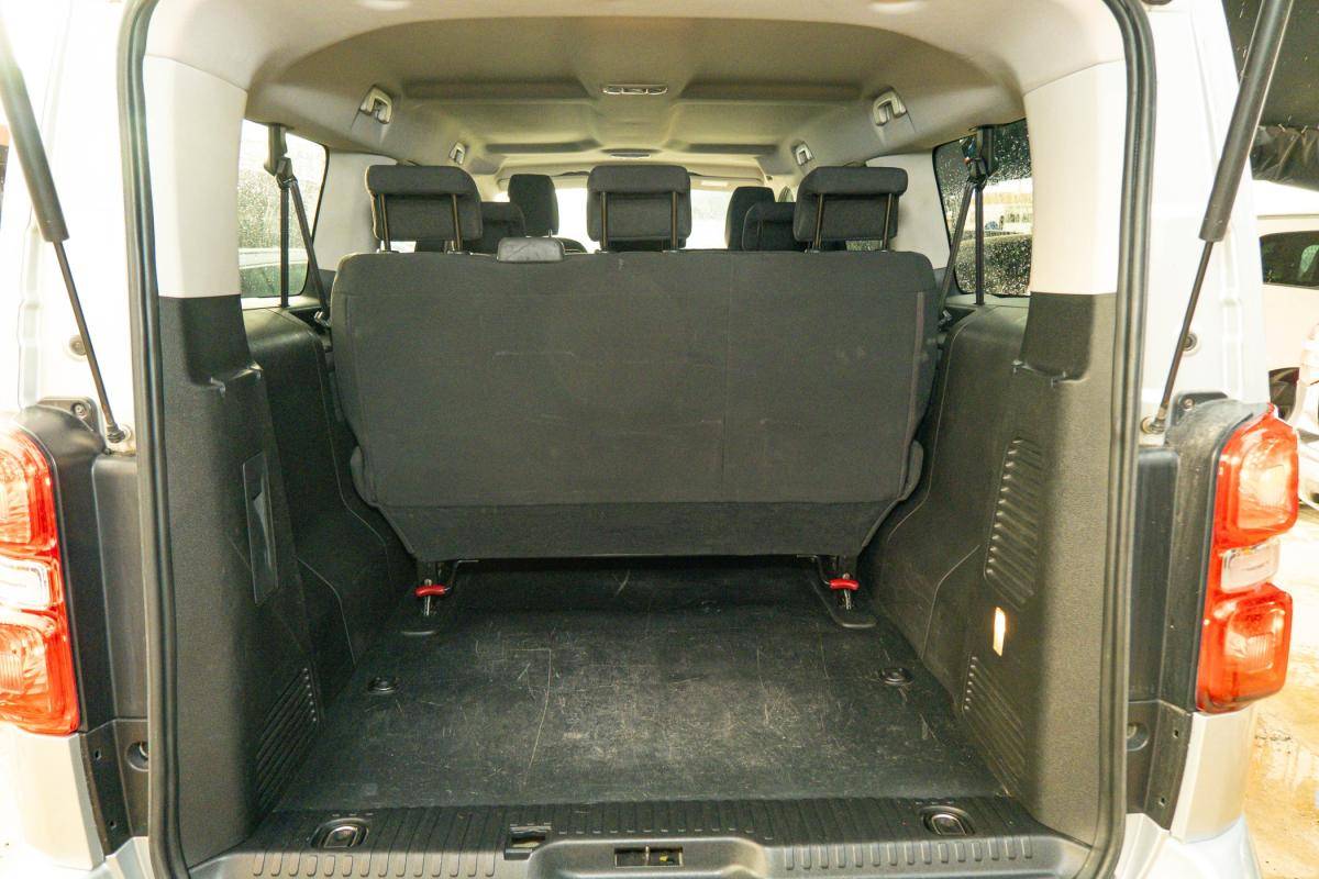 peugeot-traveller-2019-diesel-1499cc