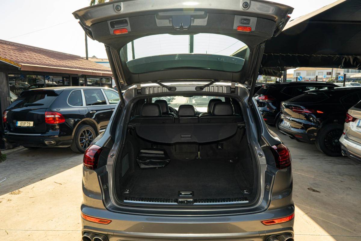 porsche-cayenne-2015-hibrido-a-gasolina-2995cc