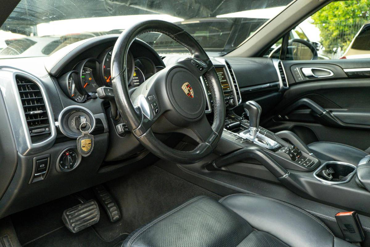 porsche-cayenne-2012-diesel-2967cc