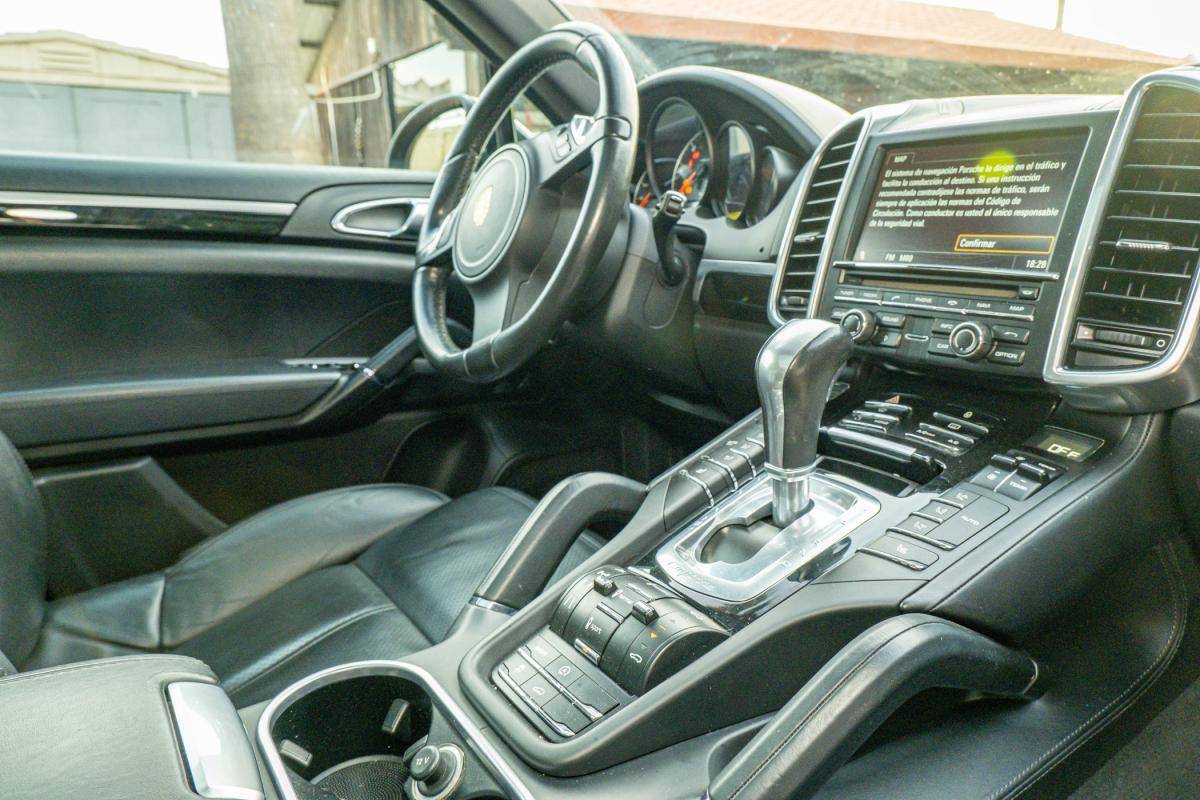 porsche-cayenne-2012-diesel-2967cc