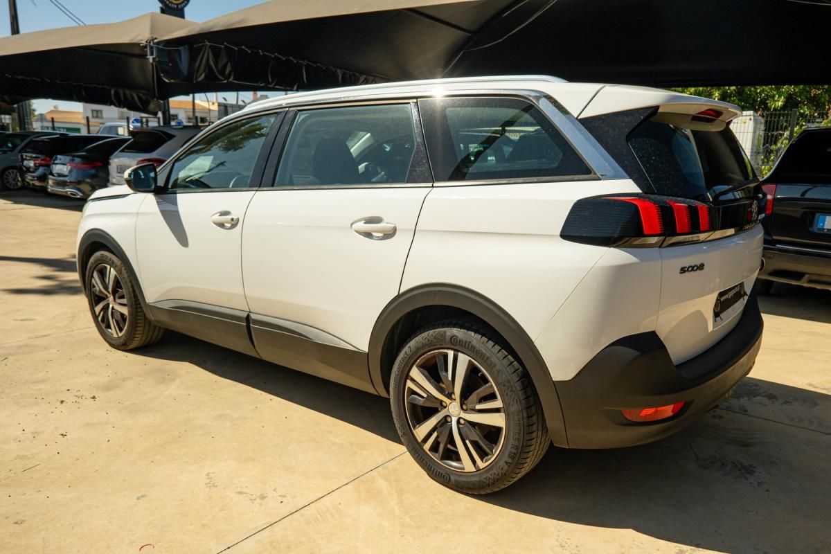 peugeot-5008-2017-diesel-1560cc
