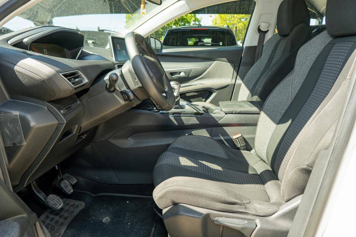 peugeot-5008-2017-diesel-1560cc