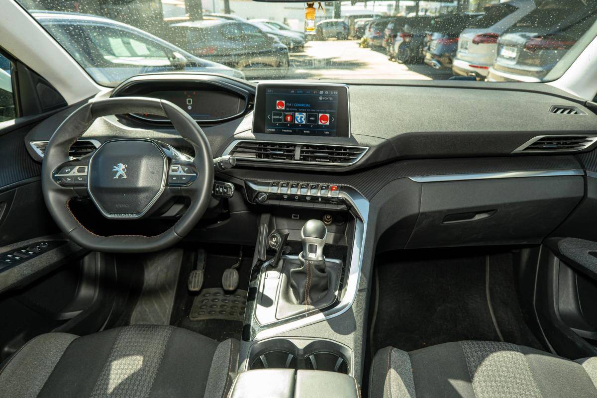 peugeot-5008-2017-diesel-1560cc