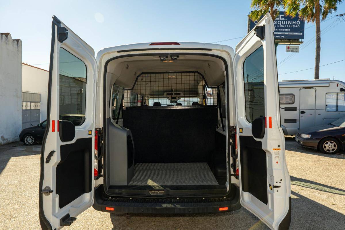 ford-transit-2018-diesel-1995cc