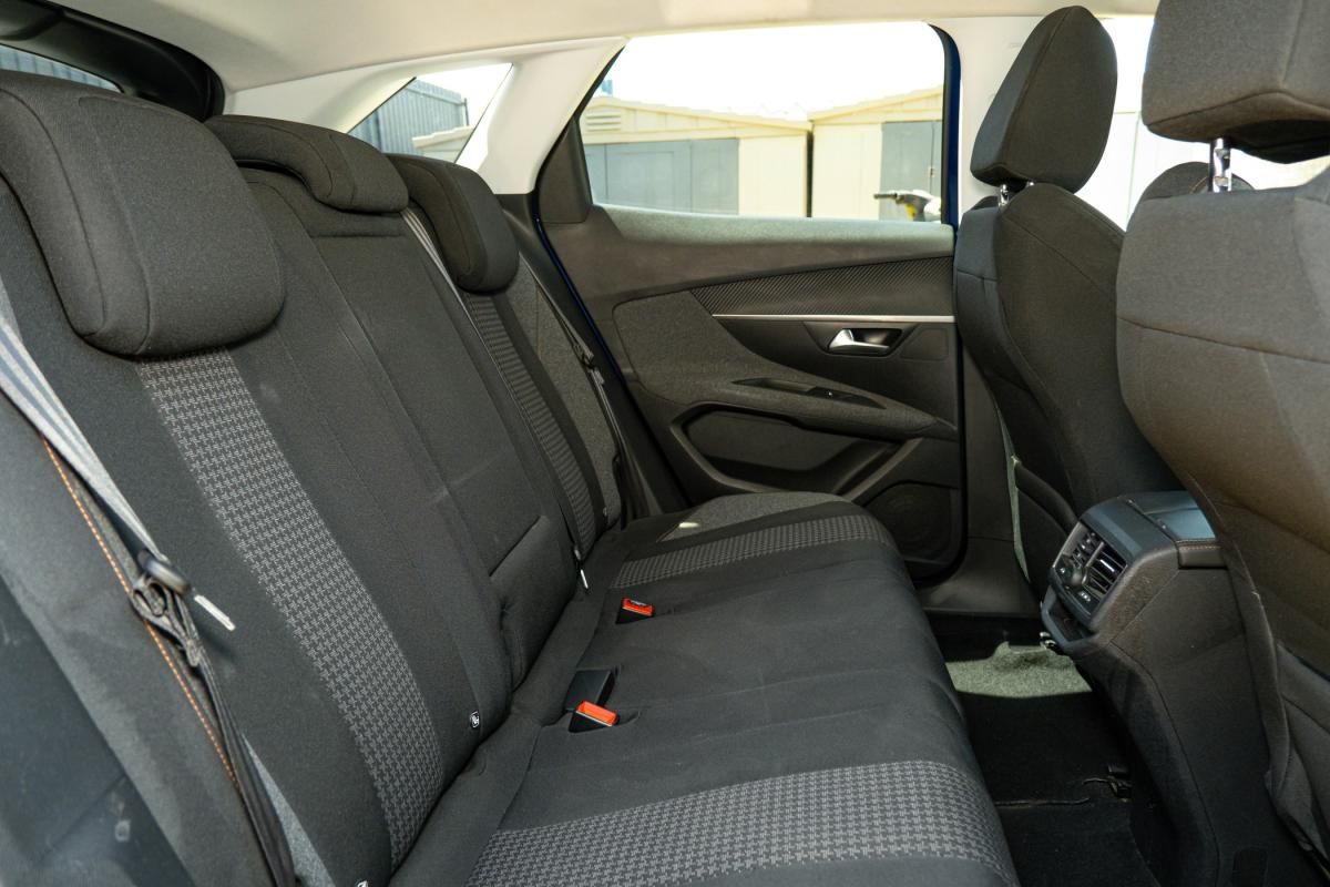 peugeot-3008-2018-diesel-1499cc