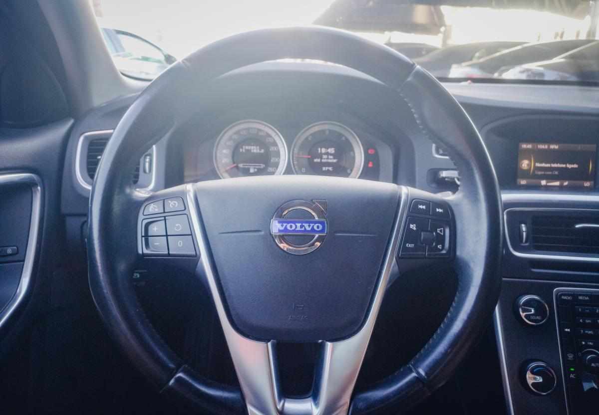 volvo-s60-d3-2-0-2013-diesel-2000cc