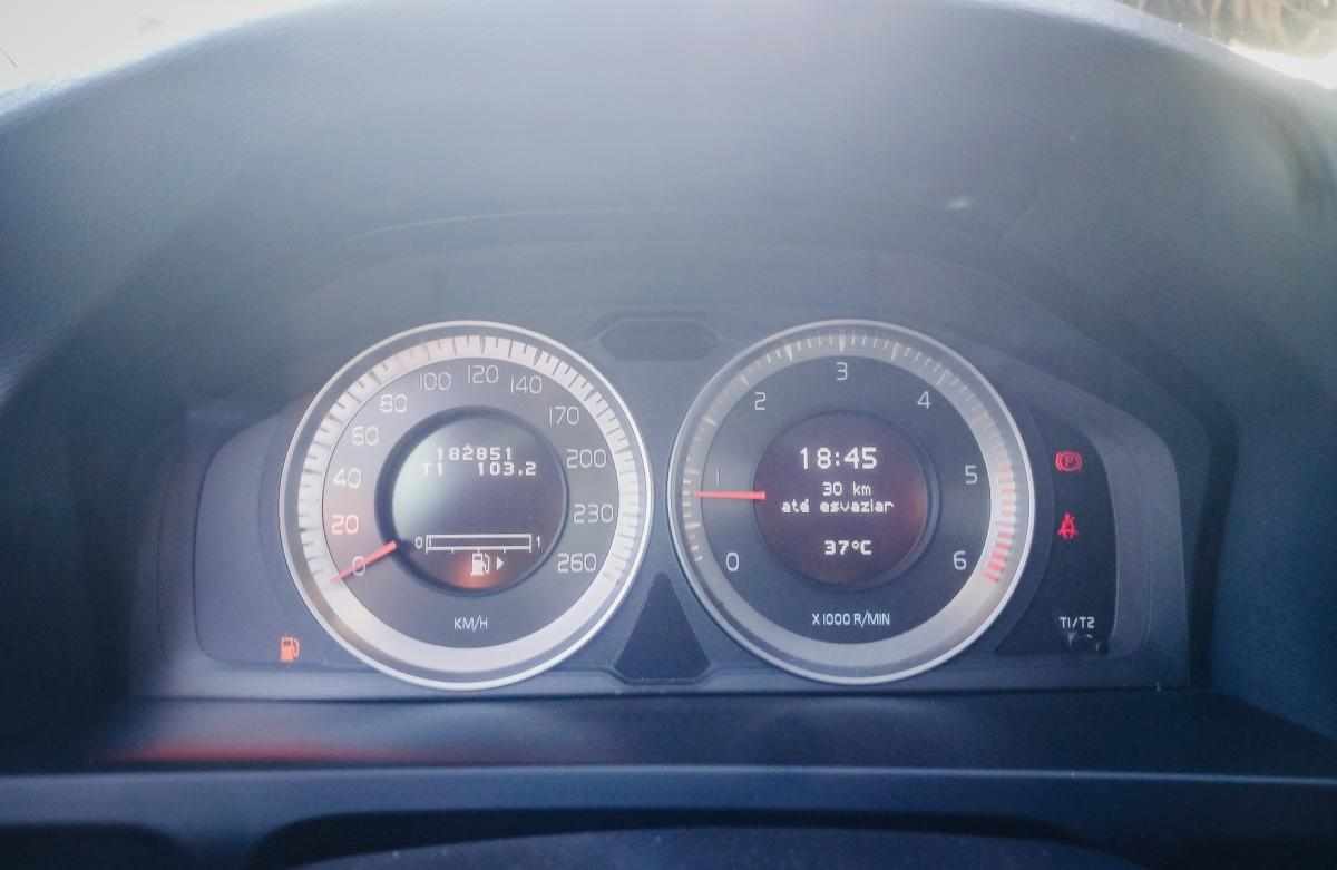 volvo-s60-d3-2-0-2013-diesel-2000cc
