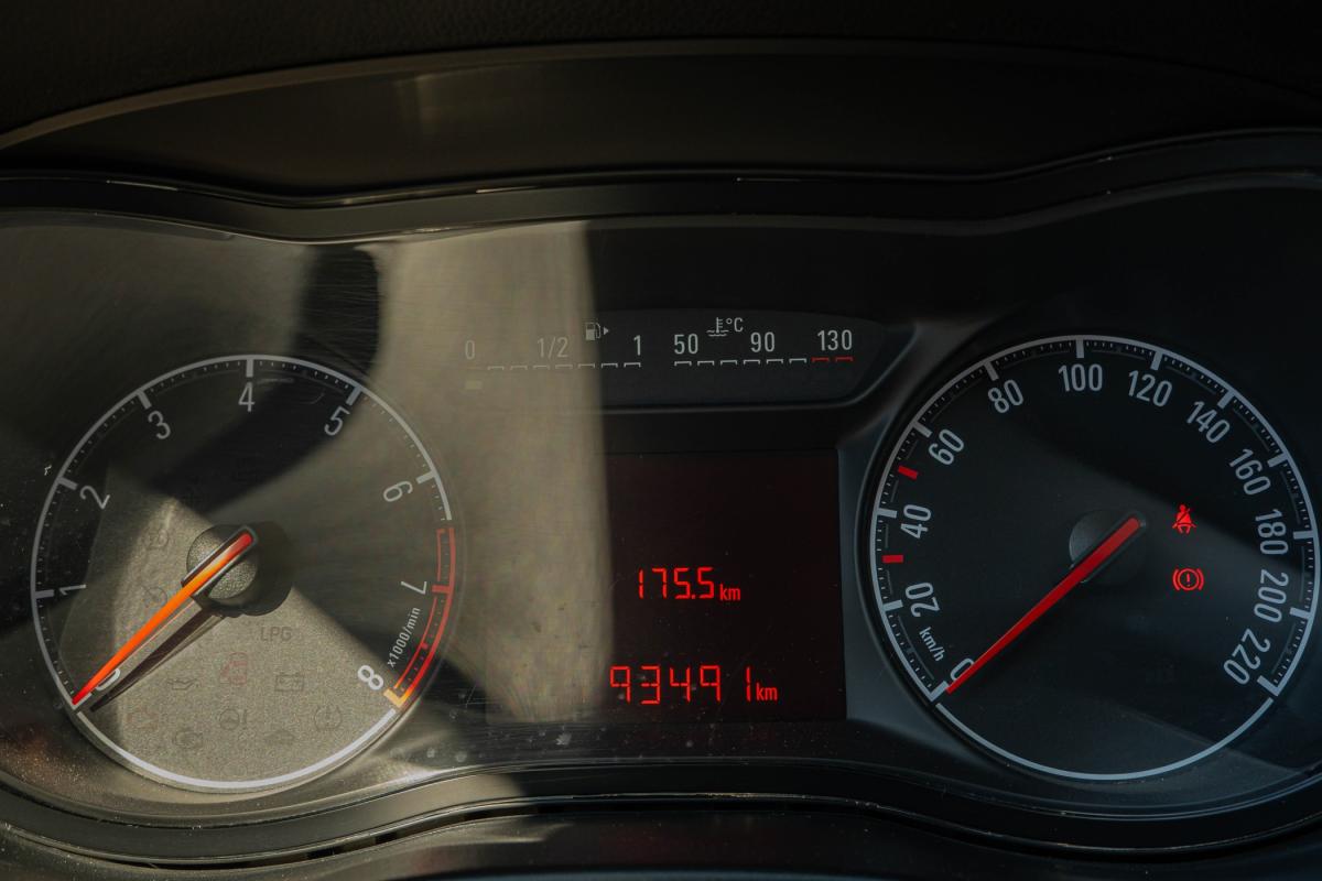 opel-corsa-2015-gasolina-1229cc