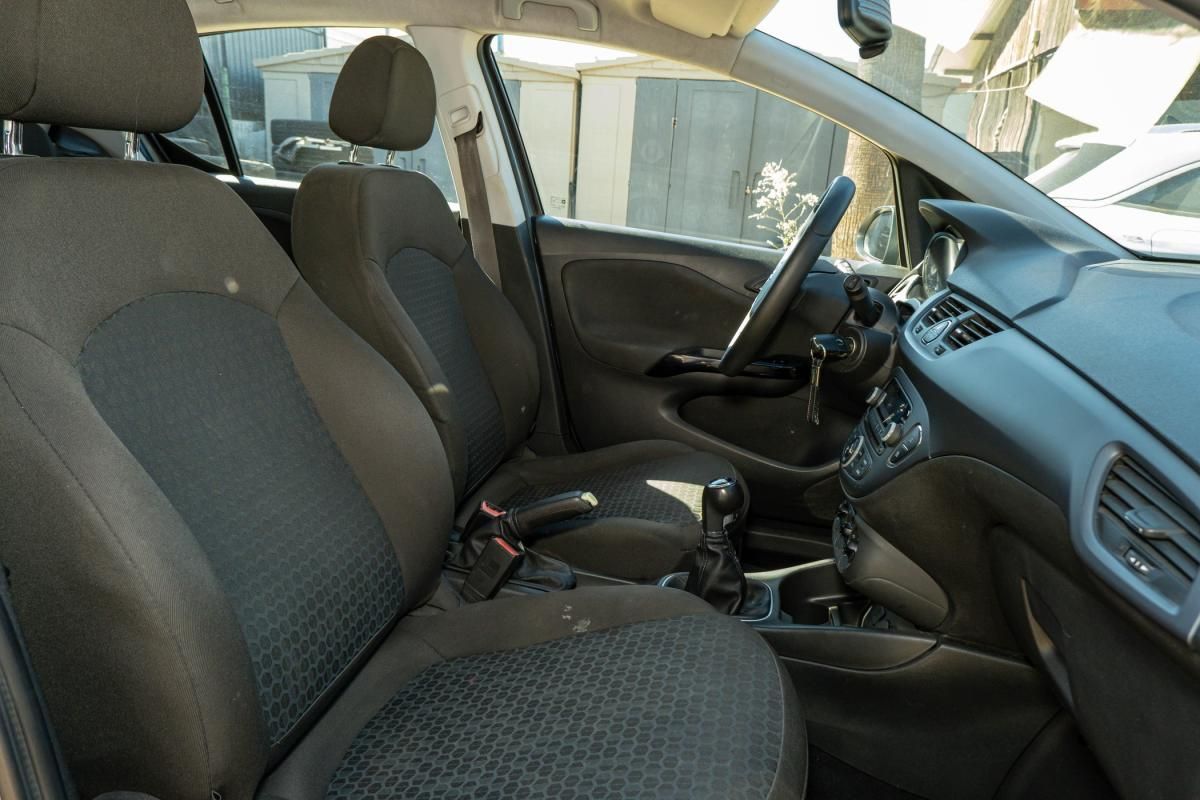 opel-corsa-2015-gasolina-1229cc