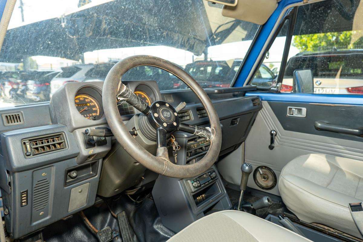 mitsubishi-pajero-1987-diesel-2477cc