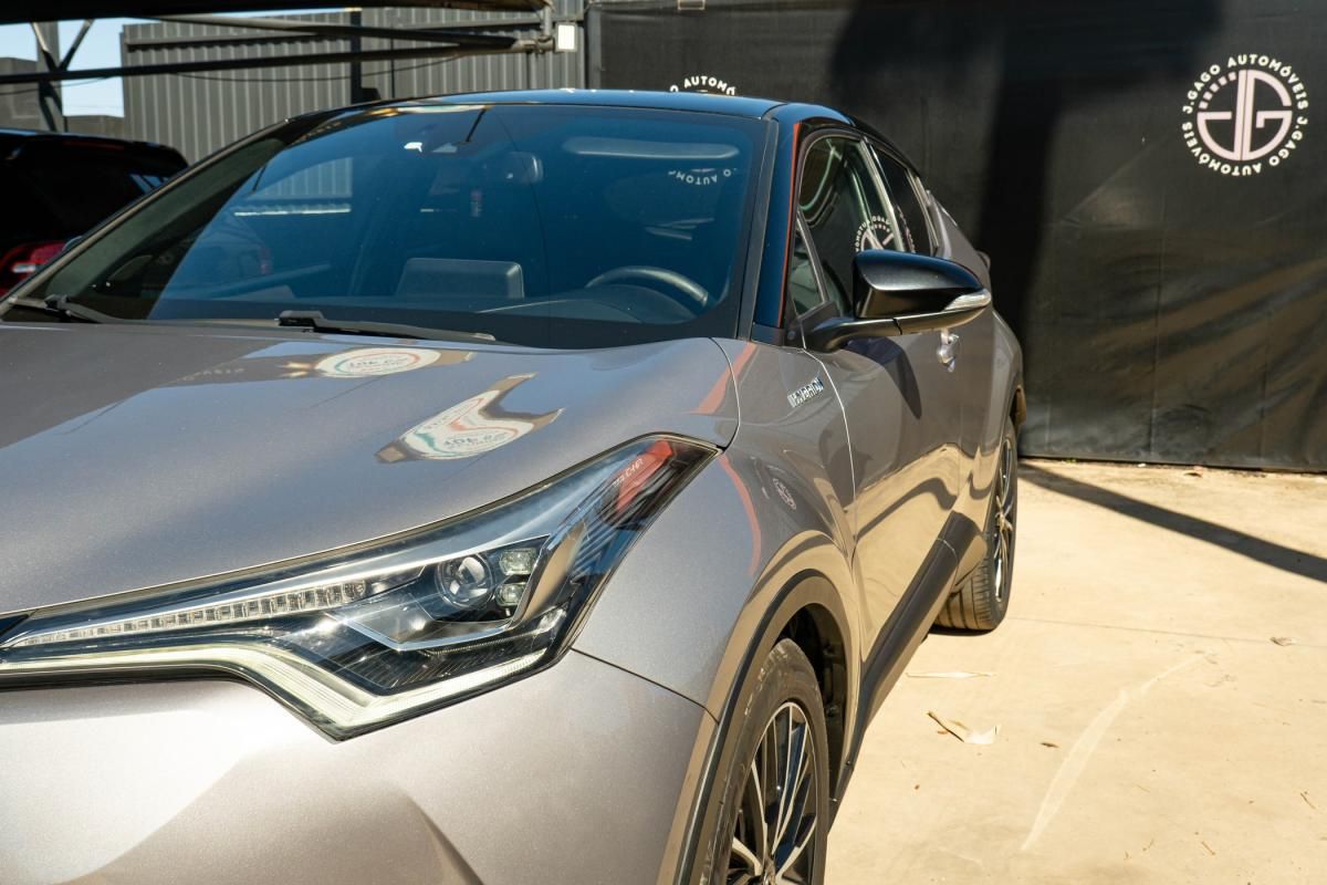 toyota-c-hr-2018-hibrido-a-gasolina-1798cc