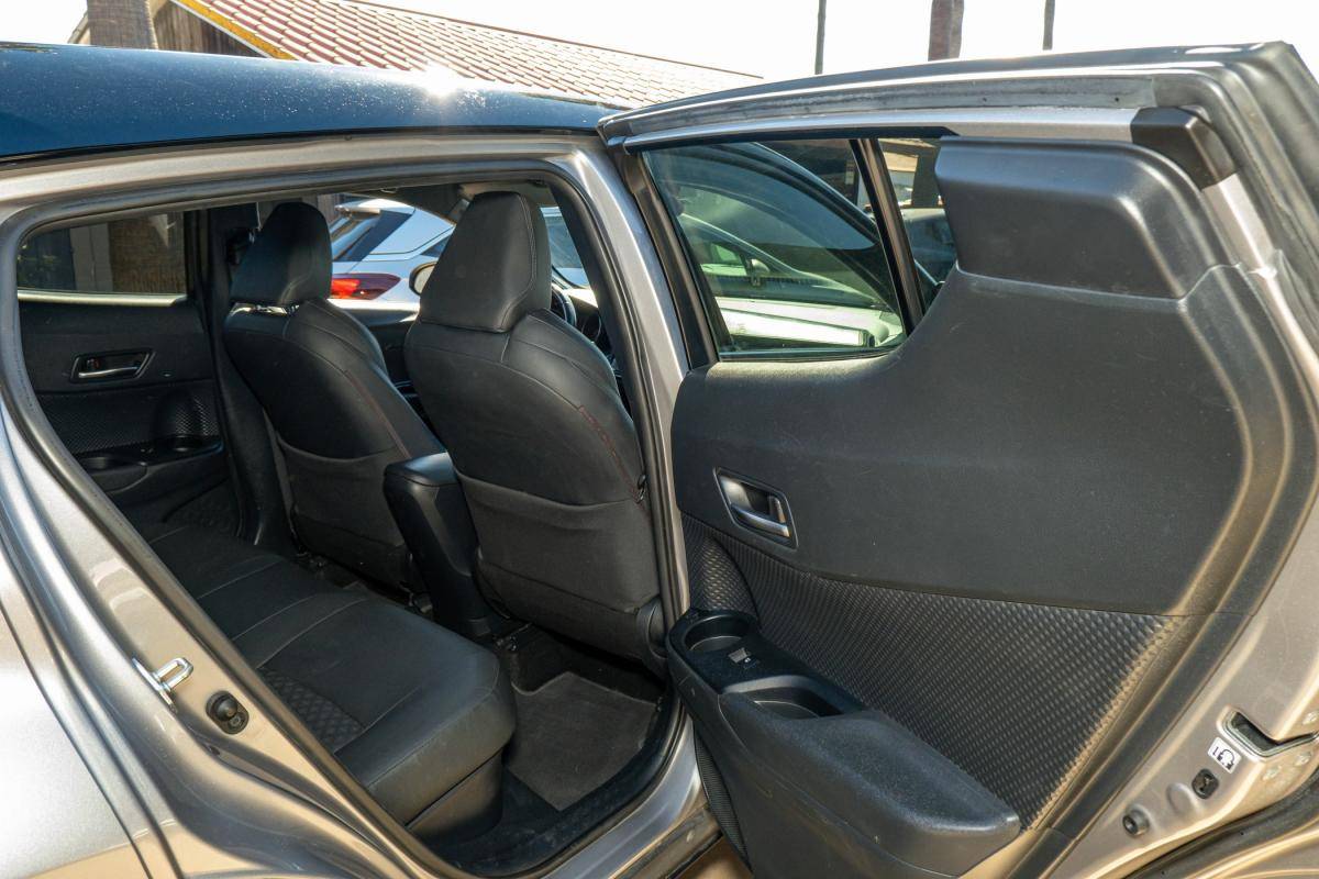 toyota-c-hr-2018-hibrido-a-gasolina-1798cc