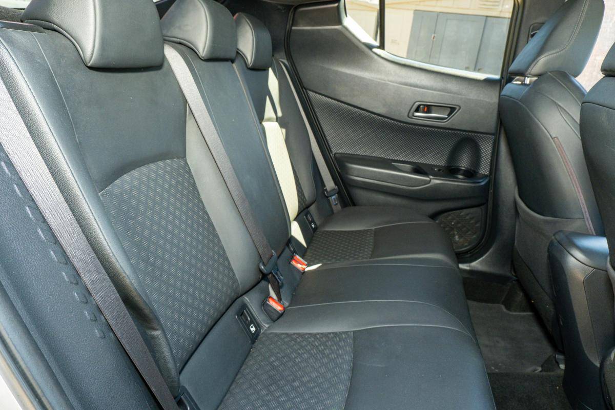 toyota-c-hr-2018-hibrido-a-gasolina-1798cc