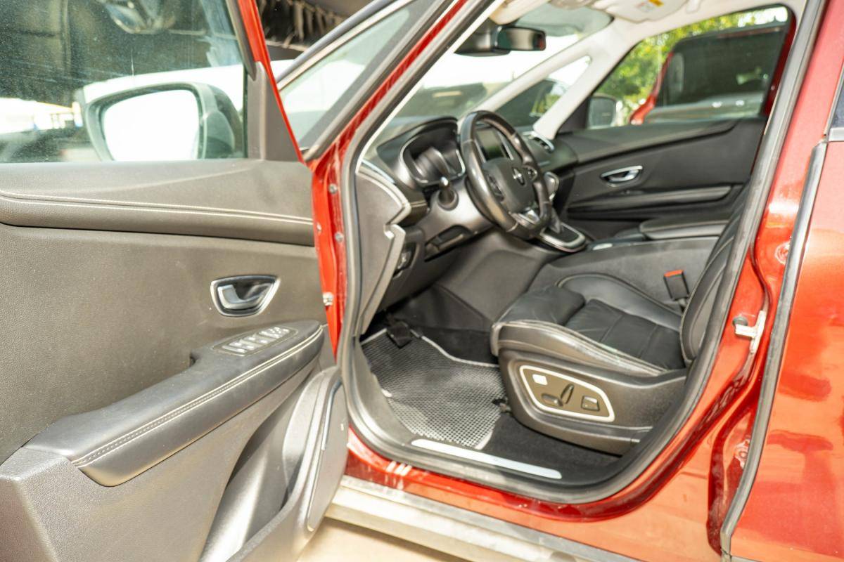 renault-grand-scenic-2020-diesel-1749cc
