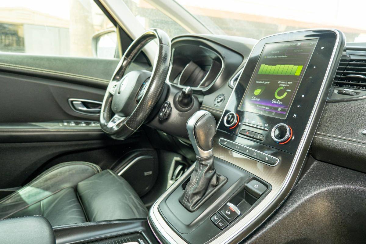 renault-grand-scenic-2020-diesel-1749cc