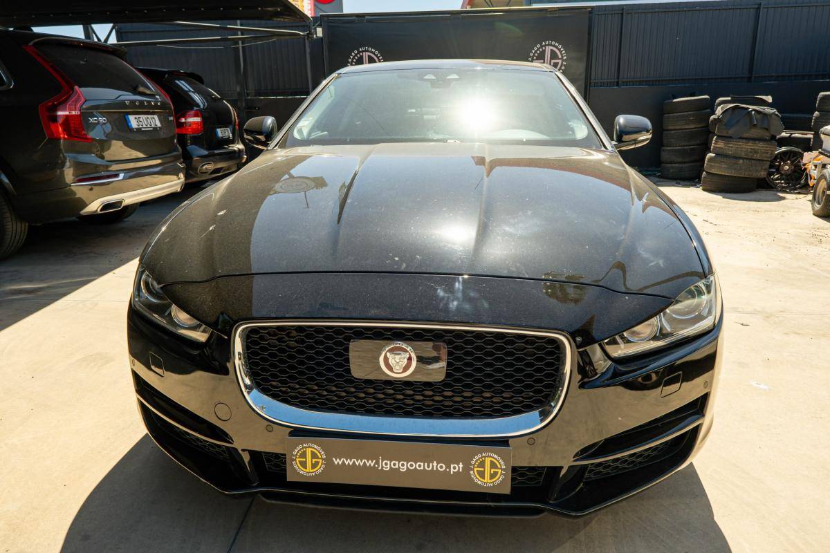 jaguar-xe-2015-diesel-1999cc