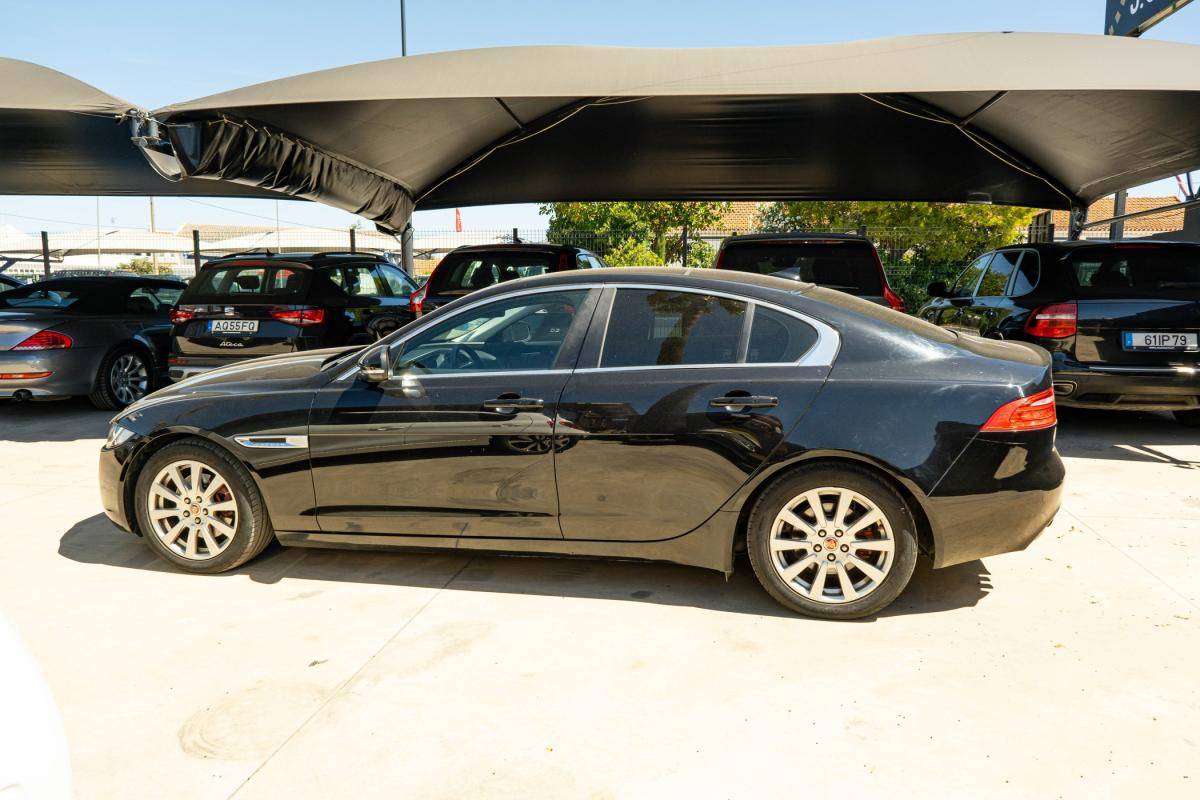 jaguar-xe-2015-diesel-1999cc