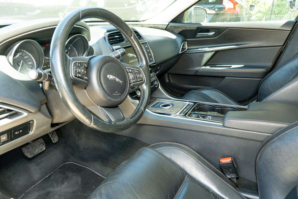 jaguar-xe-2015-diesel-1999cc