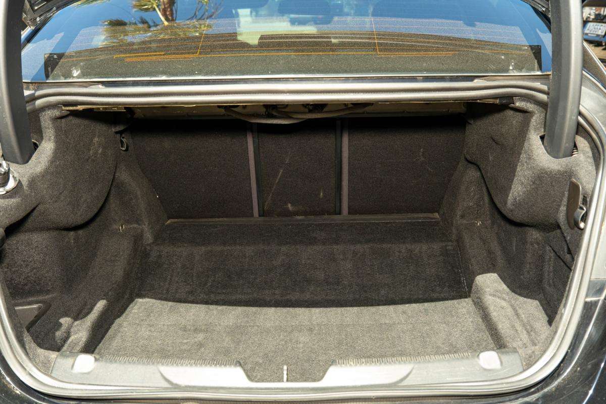 jaguar-xe-2015-diesel-1999cc