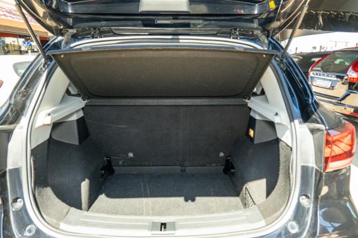 jaguar-xe-2015-diesel-1999cc
