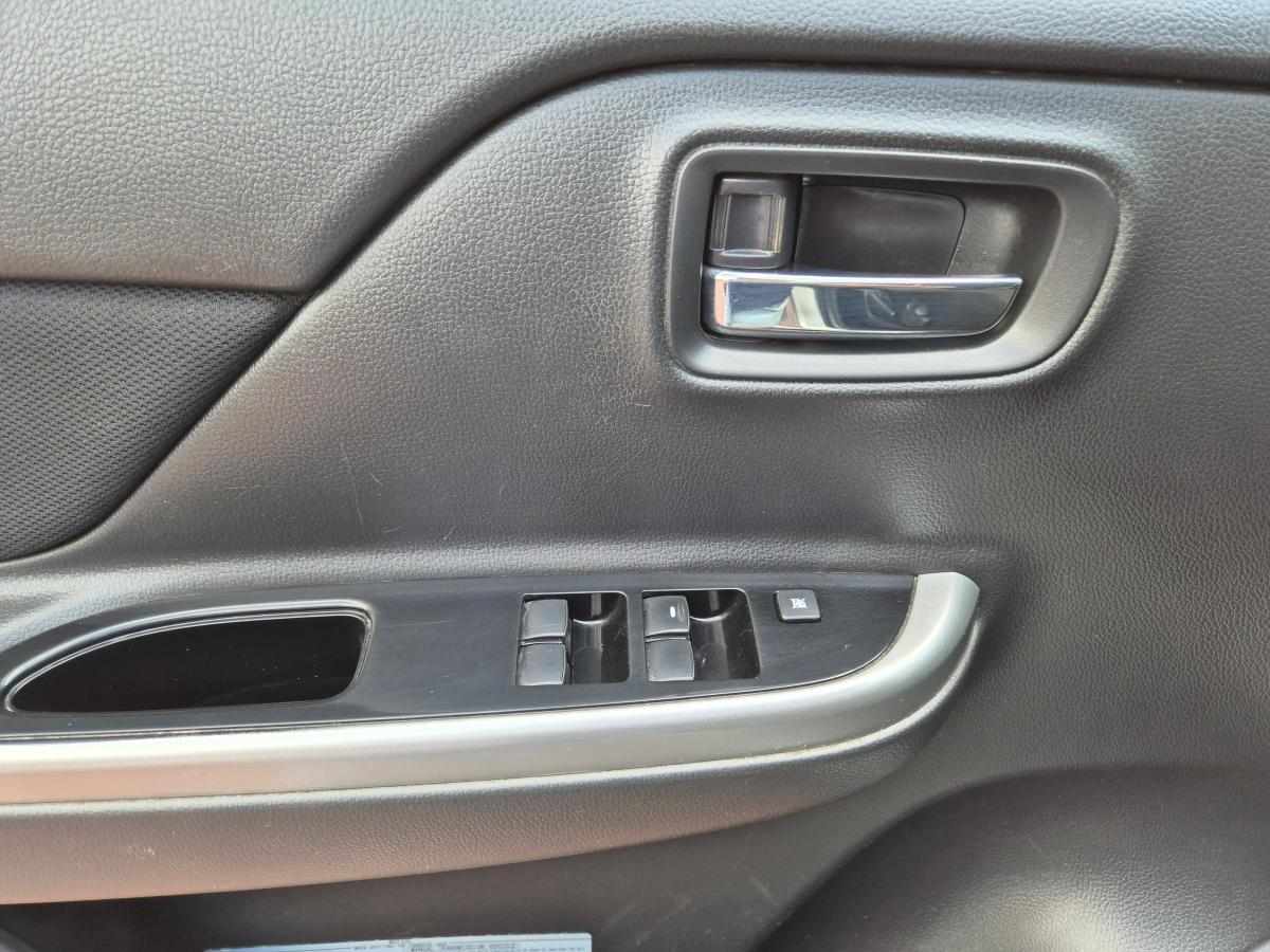 mitsubishi-strakar-2021-diesel-2268cc