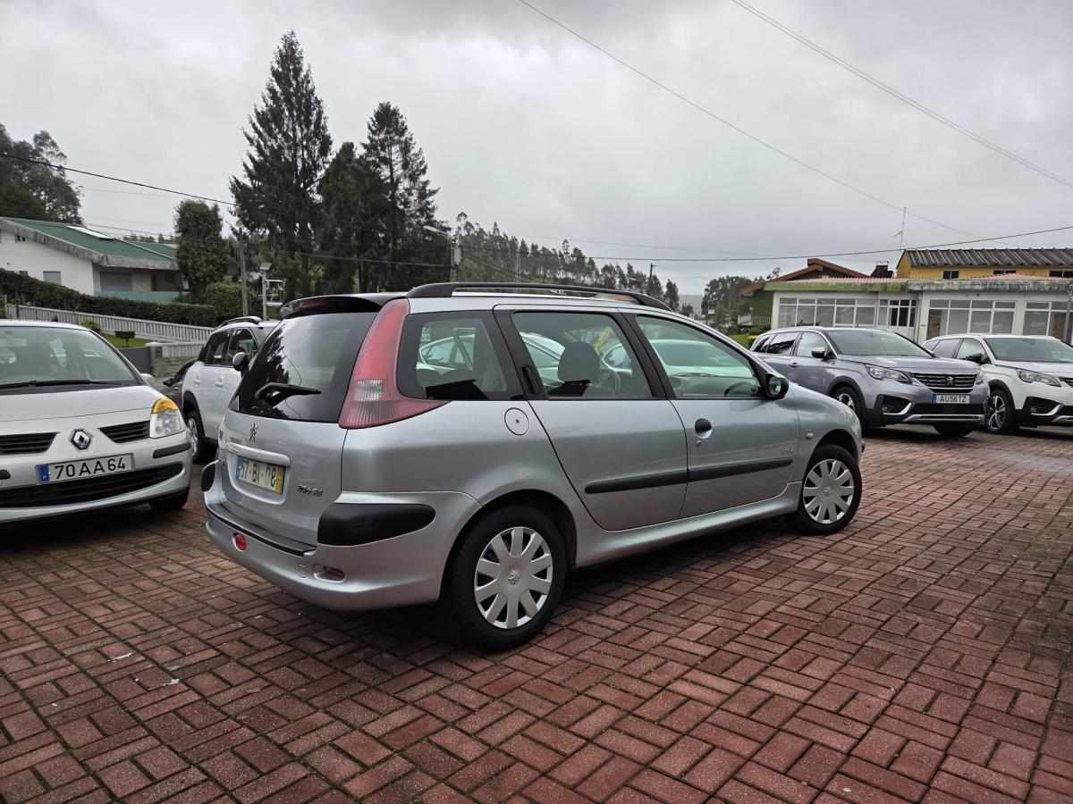 peugeot-206-1-4-2006-gasolina-1360cc