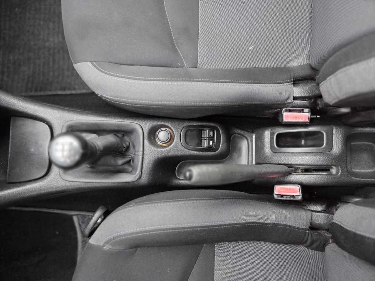 peugeot-206-1-4-2006-gasolina-1360cc