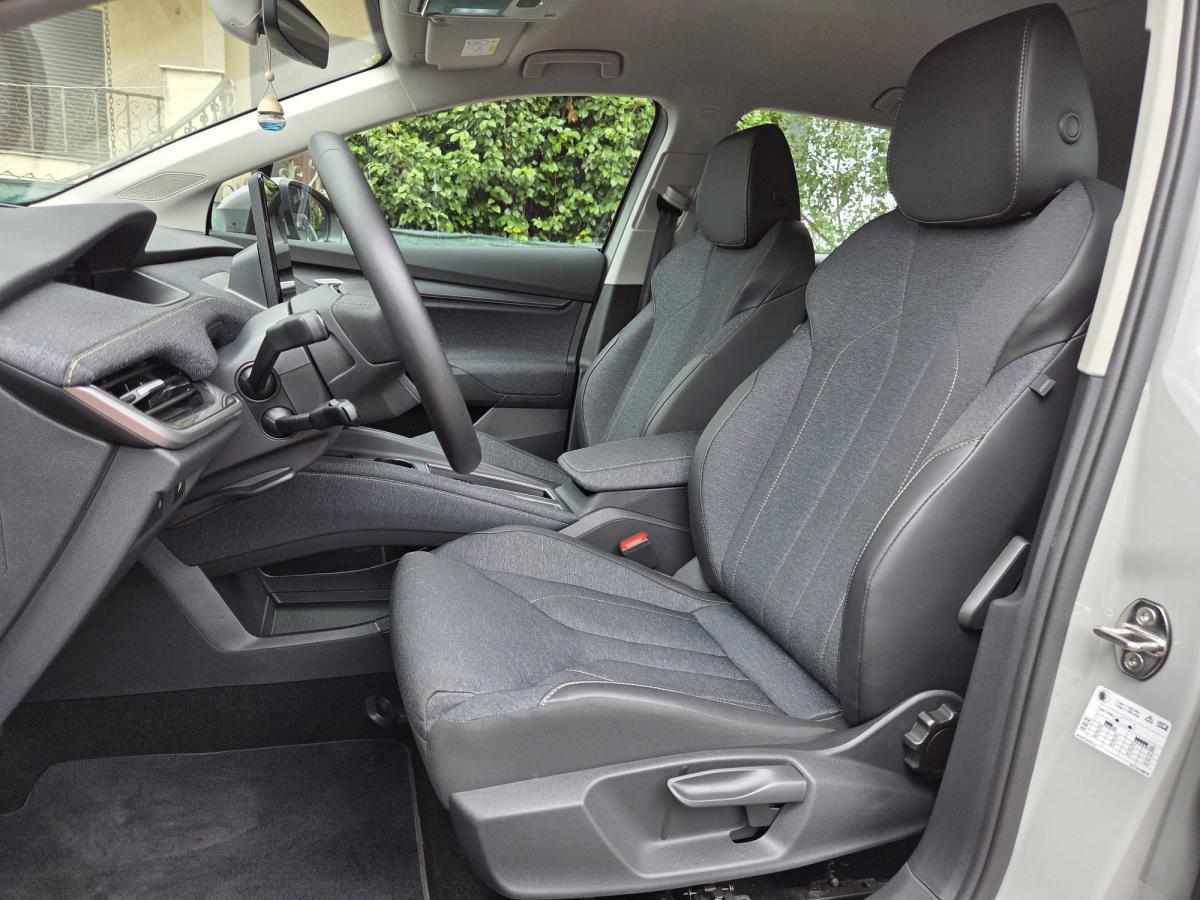skoda-elroq-50-55-kwh-2025-eletrico