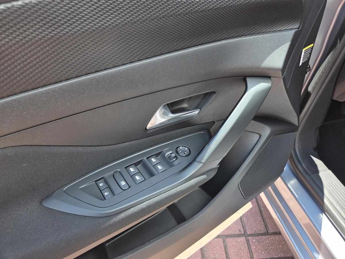 peugeot-308-1-5-bluehdi-2022-diesel-1499cc