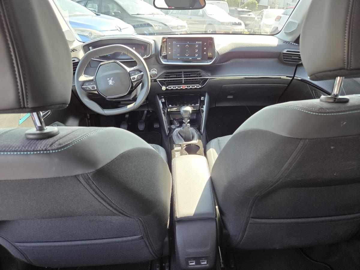 peugeot-208-1-2-puretech-2023-gasolina-1199cc