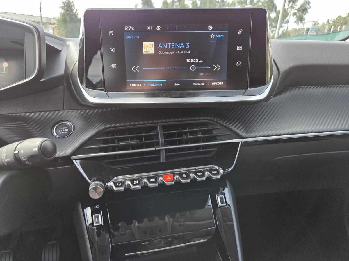 peugeot-208-1-2-puretech-2023-gasolina-1199cc