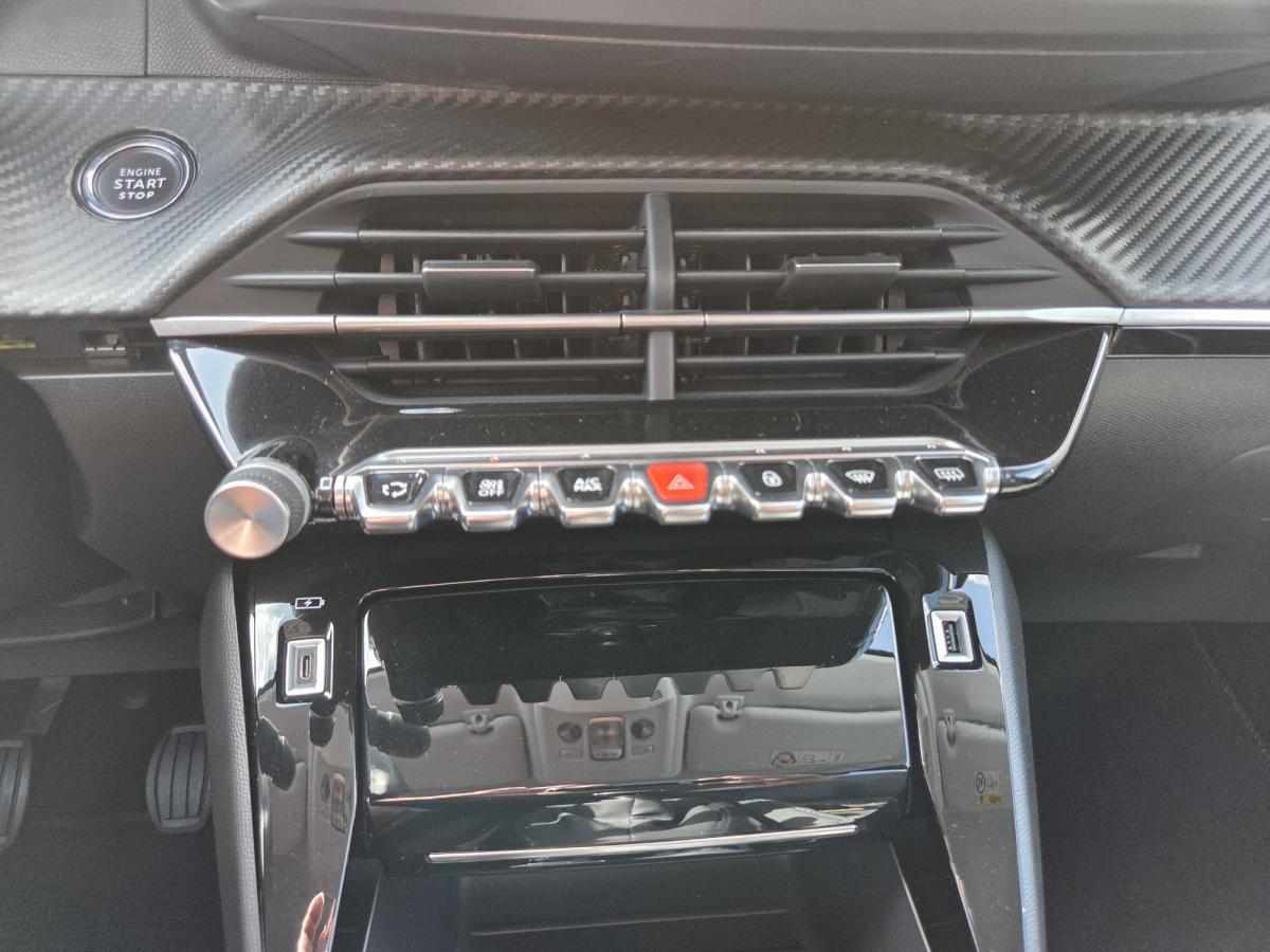 peugeot-208-1-2-puretech-2023-gasolina-1199cc