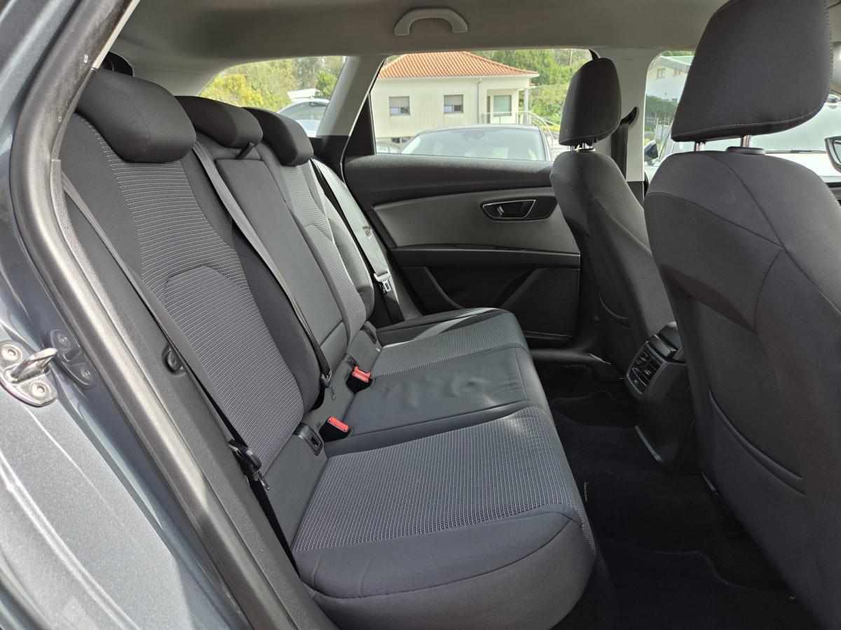 seat-leon-1-6-tdi-2018-diesel-1598cc