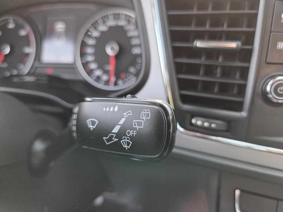 seat-leon-1-6-tdi-2018-diesel-1598cc