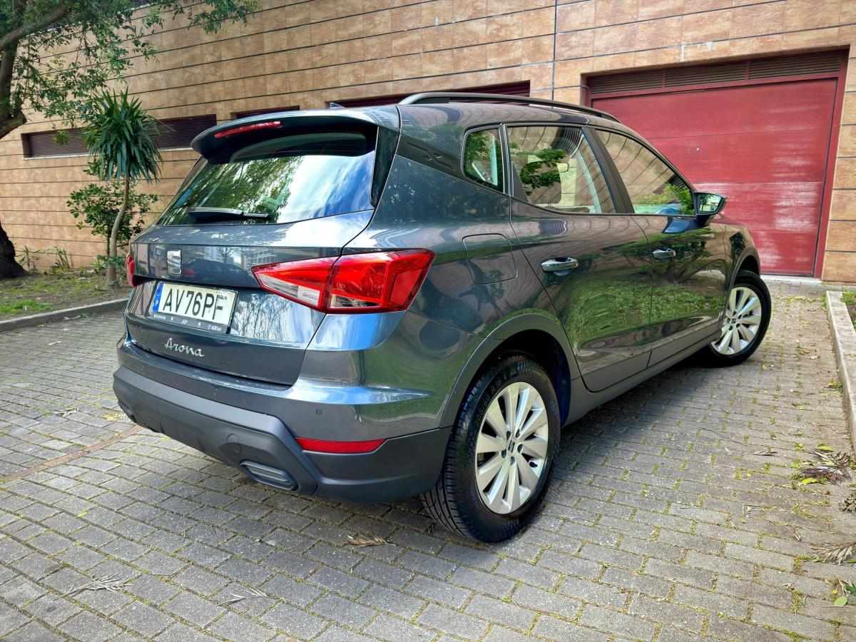 seat-arona-2023-gasolina-999cc