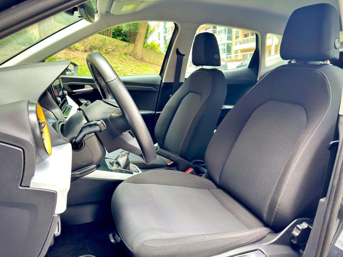seat-arona-2023-gasolina-999cc