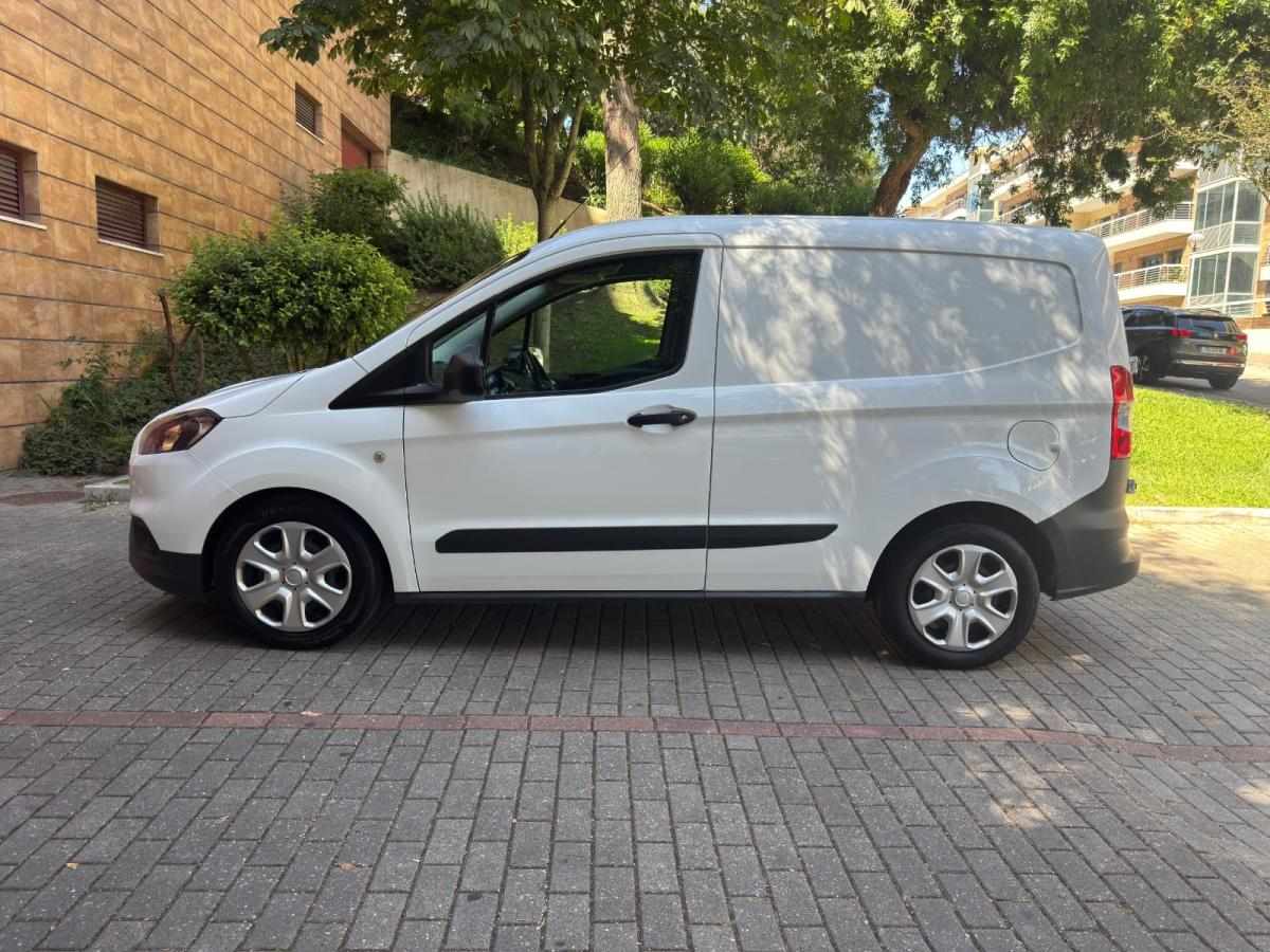 ford-transit-courier-2023-diesel-1499cc