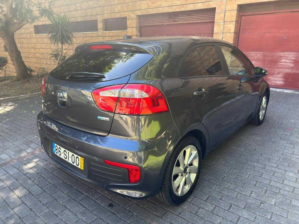 kia-rio-2017-diesel-1120cc