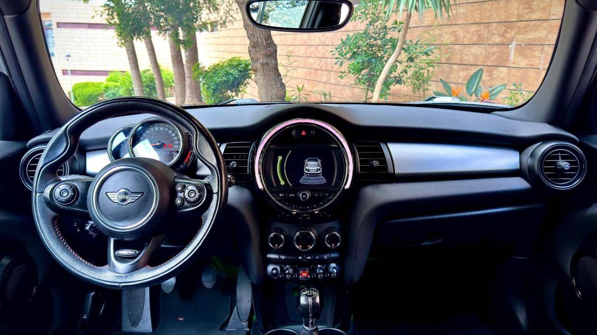 mini-cooper-2018-diesel-1496cc